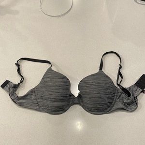 Victoria’s Secret T-Shirt Bra